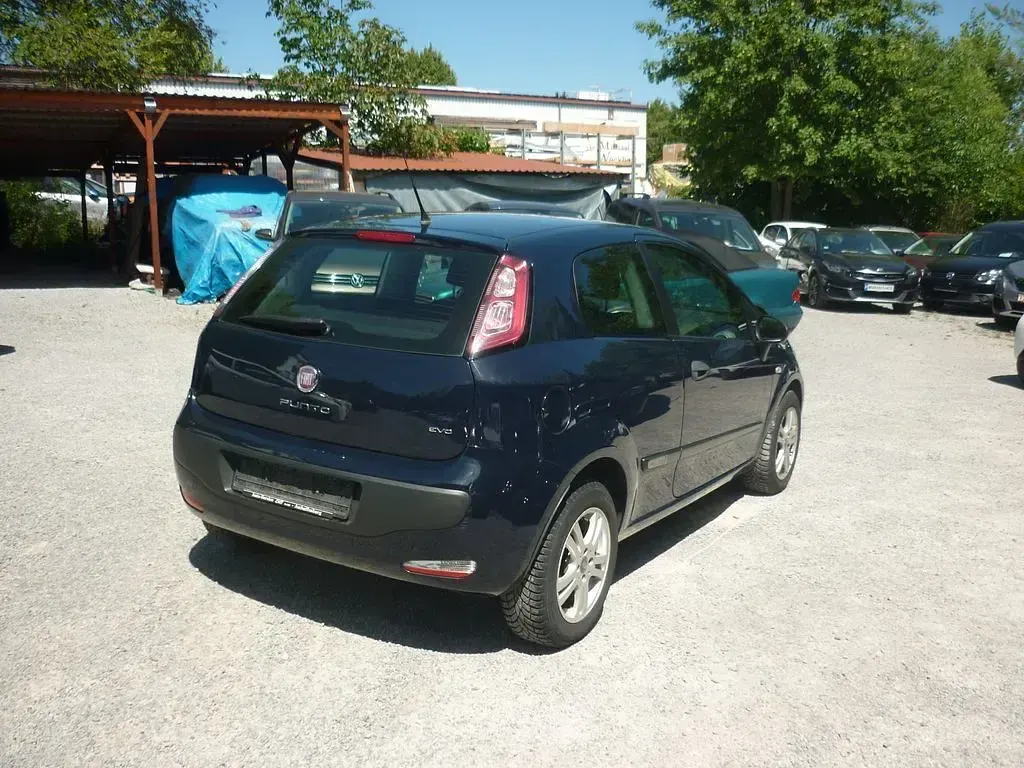 Gebraucht Fiat Punto Evo Active 65 PS (47 kW) 2010 Blau Kleinwagen