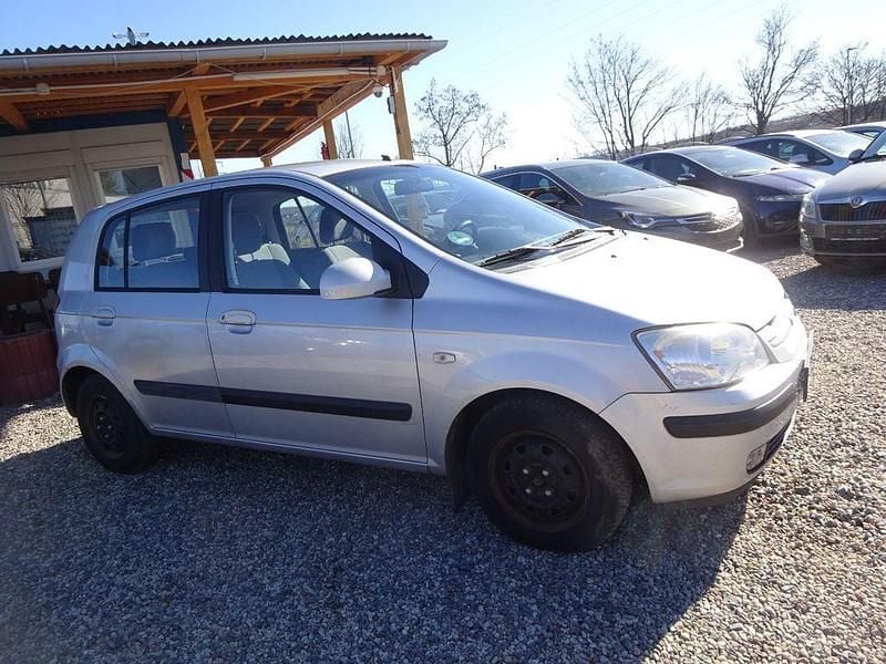 Gebraucht Hyundai Getz 63 PS (46 kW) 2005 Silber Kleinwagen