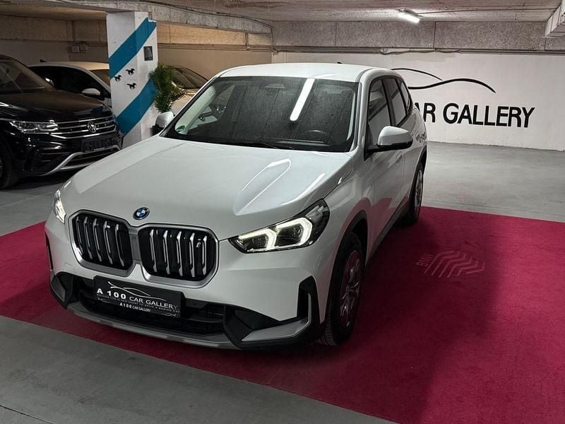 Gebraucht BMW iX1 230 kW (313 PS) 2023 Mineralweiss SUV