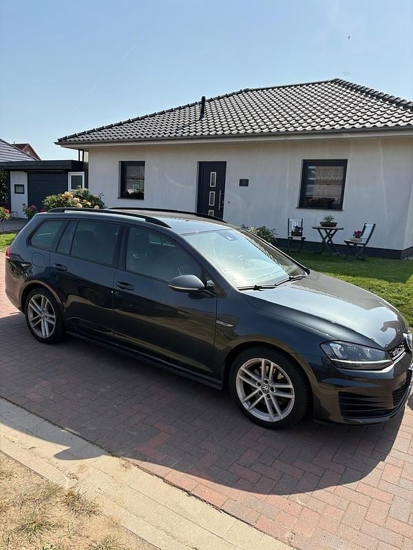 Gebraucht 2016 VW Golf VII GTD Kombi | 13.300 € (Guter Preis) - Bild 1/4