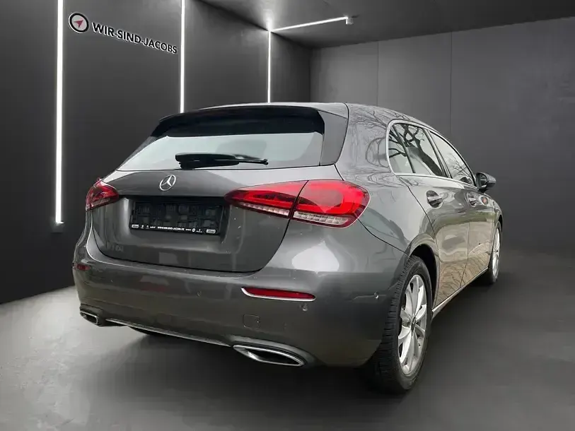 Gebraucht Mercedes A220 Progressive 190 PS (139 kW) 2019 Grau Limousine