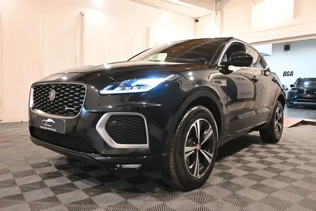 Begagnad Jaguar E-Pace R-Dynamic 163 HK (119 kW) 2021 Svart SUV