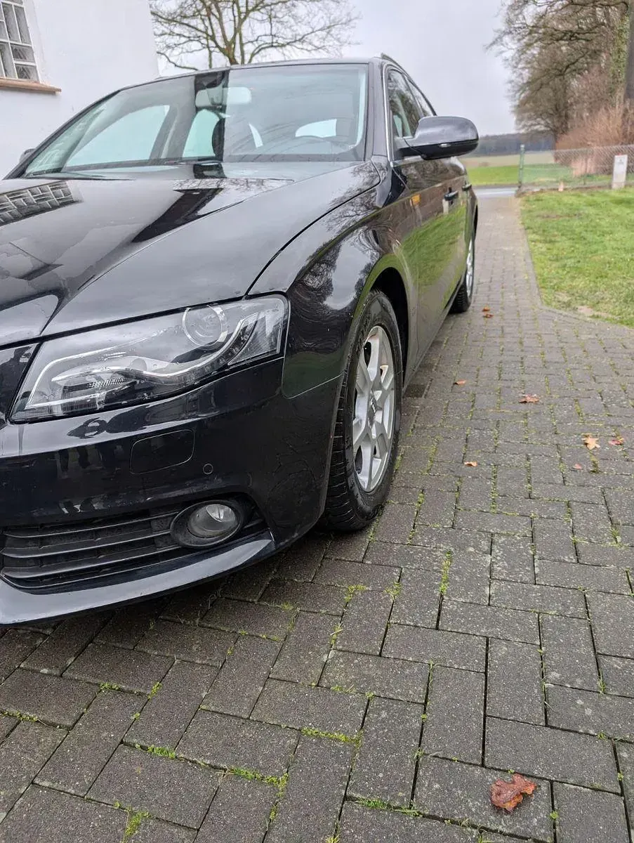Gebraucht Audi A4 Performance 211 PS (155 kW) 2011 Schwarz Limousine
