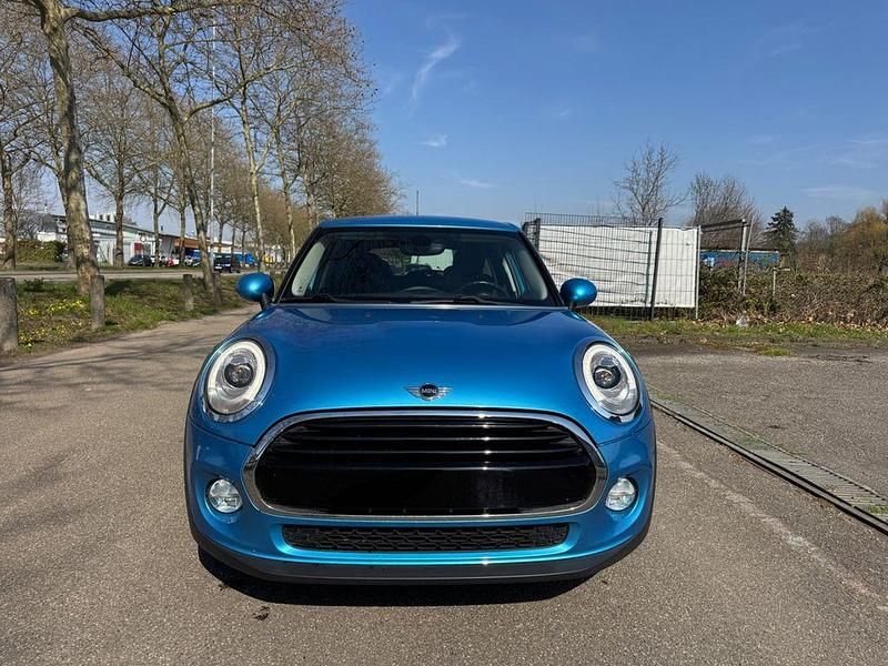 Gebraucht Mini Cooper D 116 PS (85 kW) 2017 Blau Kleinwagen