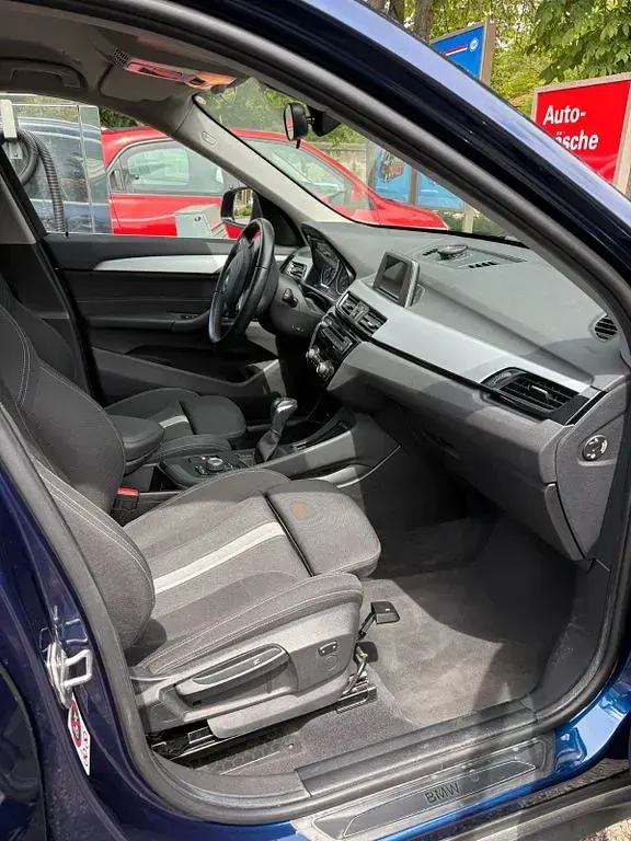 Gebraucht BMW X1 Advantage 140 PS (102 kW) 2016 Blau SUV
