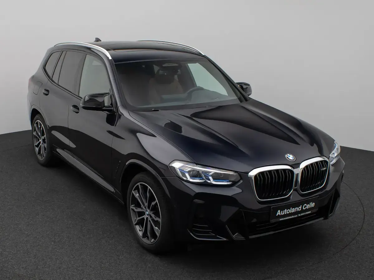 Gebraucht BMW X3 M Sport 360 PS (264 kW) 2023 M carbonschwarz  416braun SUV