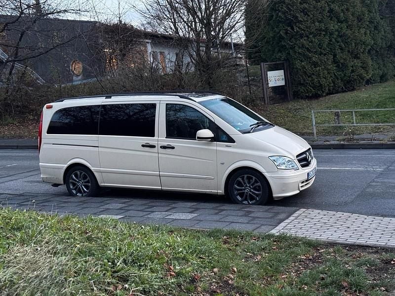 Beige Gebraucht 2013 Mercedes Vito Van / Kleinbus | 7.500 € (Superpreis) - Bild 1/4