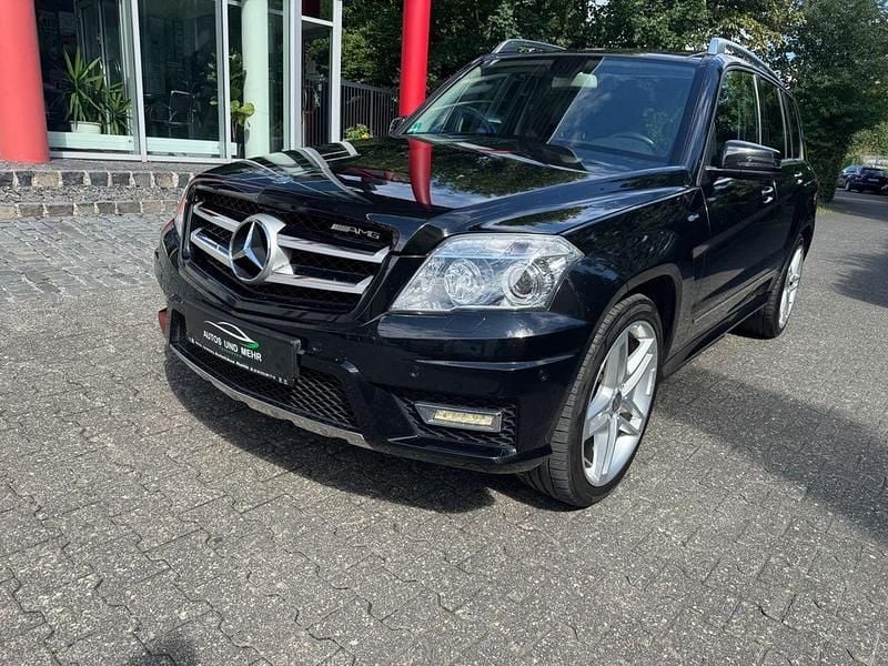 Schwarz Gebraucht 2011 Mercedes GLK220 AMG SUV | 8.999 € (Superpreis) - Bild 1/4
