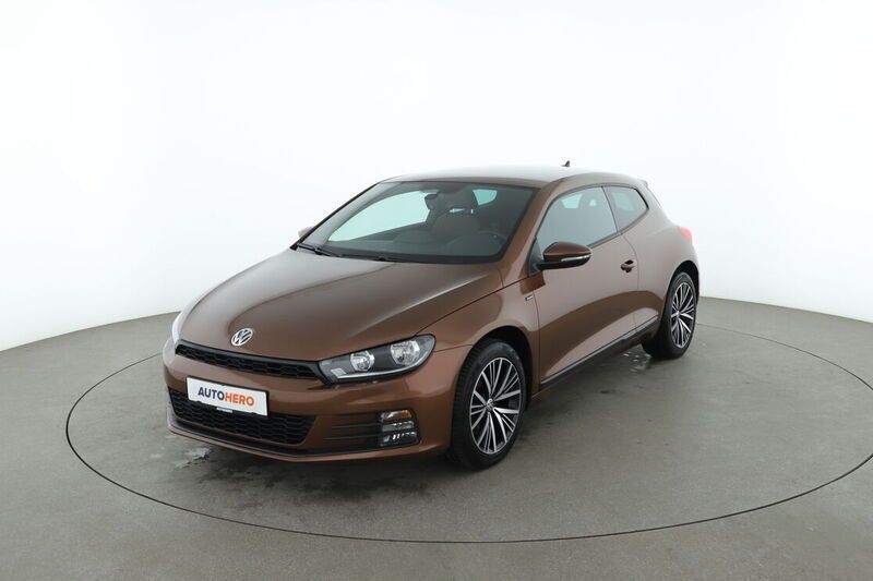 Braun Gebraucht 2016 VW Scirocco Allstar Coupé | 14.980 € (Fairer Preis) - Bild 1/4
