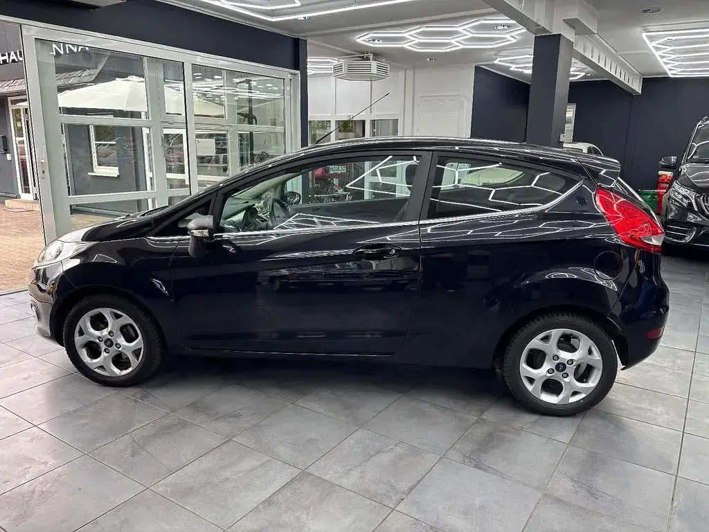 Gebraucht Ford Fiesta Titanium 75 PS (55 kW) 2009 Schwarz