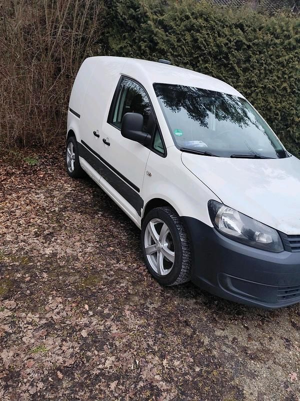 Gebraucht VW Caddy 102 PS (75 kW) 2013 Weiß Van / Kleinbus