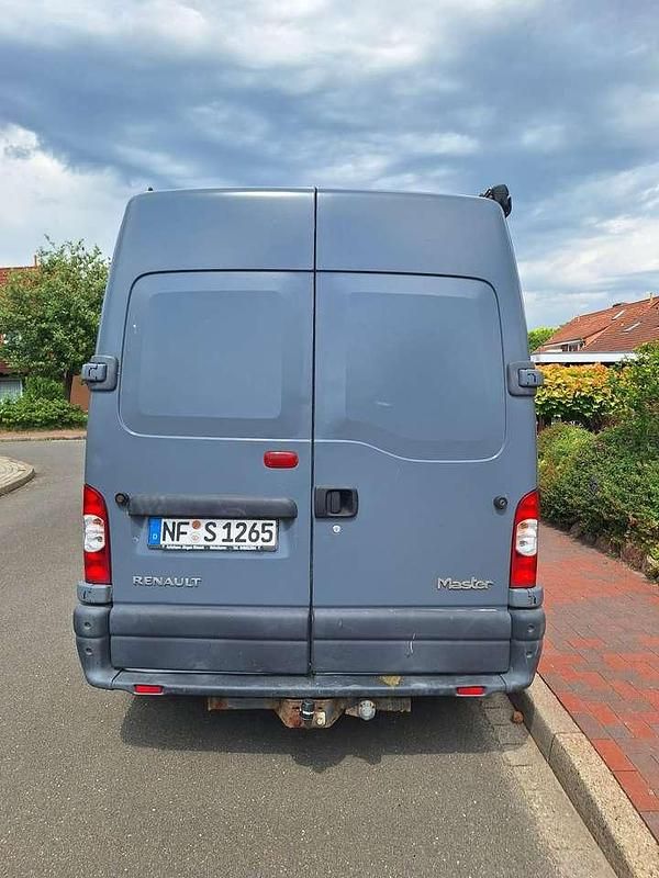 Grau Gebraucht 2008 Renault Master Van | 7.499 € (Teuer) - Bild 1/4