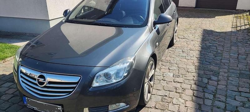 Second-hand Opel Insignia 194 CP (142 kW) 2012 Gri Break