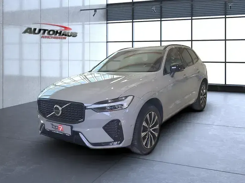 Gebraucht Volvo XC60 Plus 250 PS (183 kW) 2025 Grau SUV
