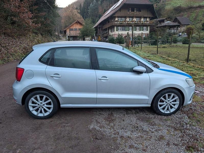 Gebraucht VW Polo 110 PS (80 kW) 2015 Silber Kleinwagen
