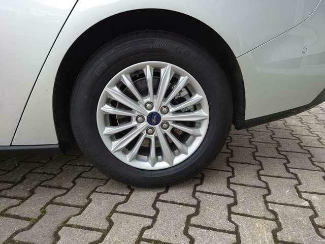 Używany Ford Focus Titanium 155 KM (114 kW) 2020 Srebrny Kombi