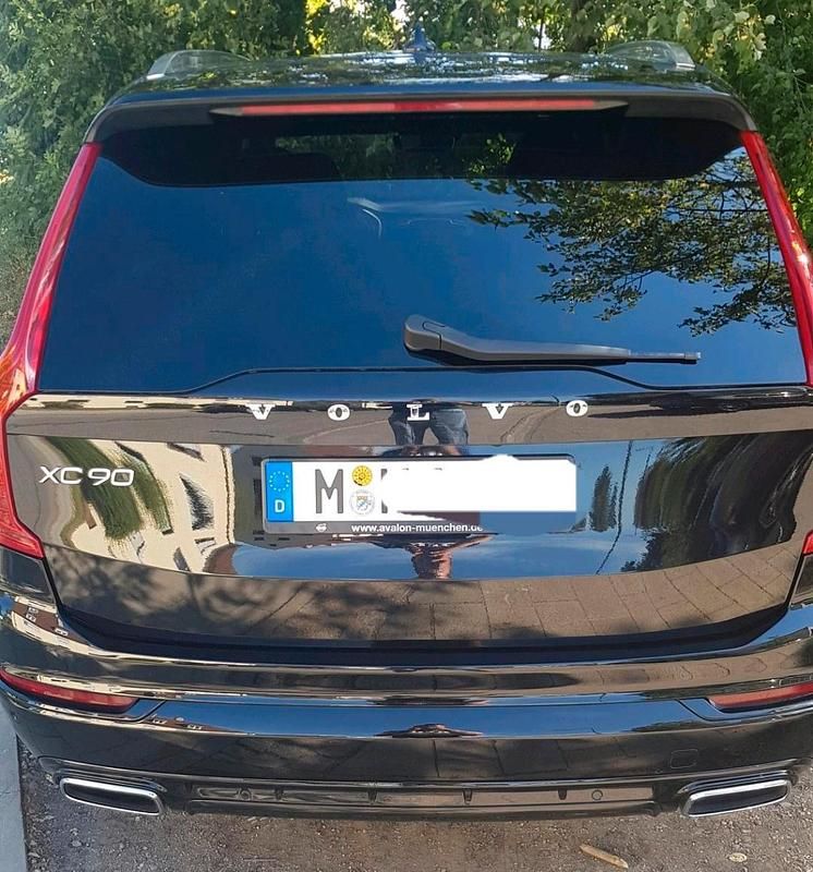Schwarz Gebraucht 2016 Volvo XC90 R-Design SUV | 28.900 € - Bild 1/4