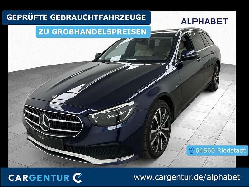 Cavansitblau Gebraucht 2020 Mercedes E300 Avantgarde Kombi | 20.807 € (Fairer Preis) - Bild 1/4