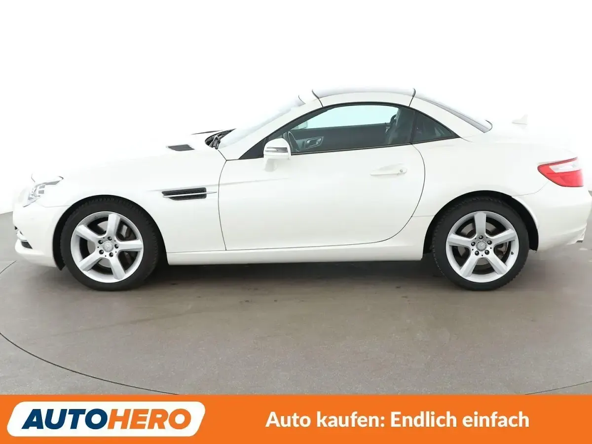 Gebraucht Mercedes SLK200 184 PS (135 kW) 2016 Weiß Cabrio