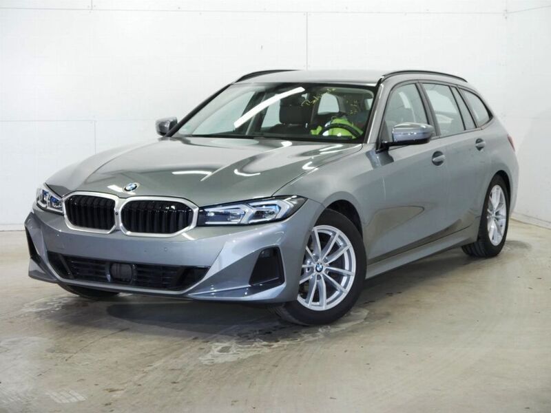 Skyscraper graumetallic Gebraucht 2023 BMW 318 Sport Line Kombi | 33.280 € (Fairer Preis) - Bild 1/4