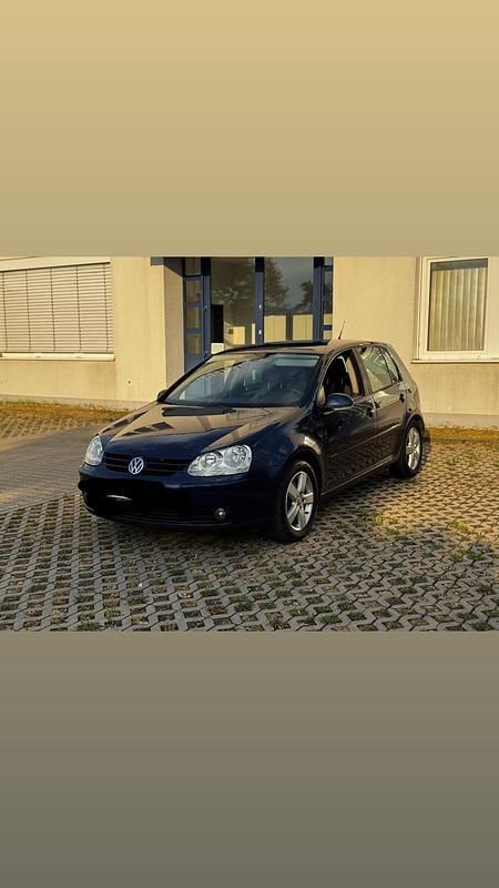 Blau Gebraucht 2008 VW Golf V United Limousine | 2.650 € (Fairer Preis) - Bild 1/4