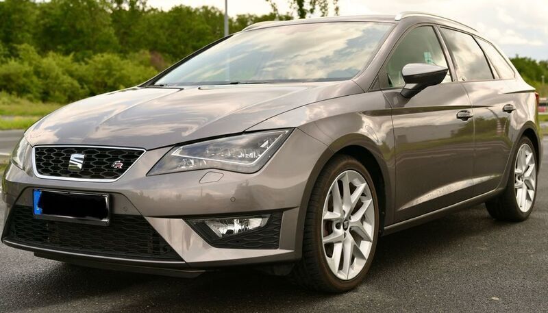 Grau Gebraucht 2015 Seat Leon ST FR Kombi | 11.990 € (Fairer Preis) - Bild 1/4