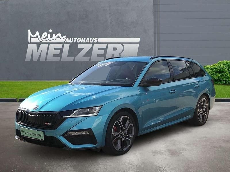 Blau Gebraucht 2024 Skoda Octavia RS Kombi | 38.480 € (Fairer Preis) - Bild 1/4