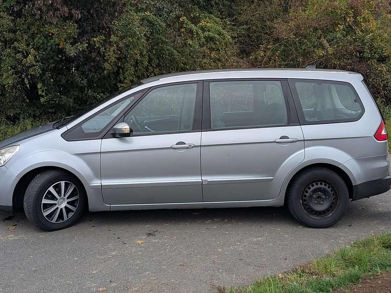 Gebraucht Ford Galaxy Trend 140 PS (102 kW) 2008 Grau Van / Kleinbus