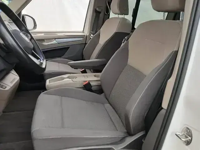 Gebraucht VW Multivan Edition 150 PS (110 kW) 2025 Candyweiß Van / Kleinbus