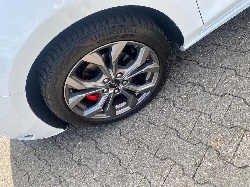 Gebraucht Ford Focus ST-Line 125 PS (91 kW) 2022 Weiß Limousine