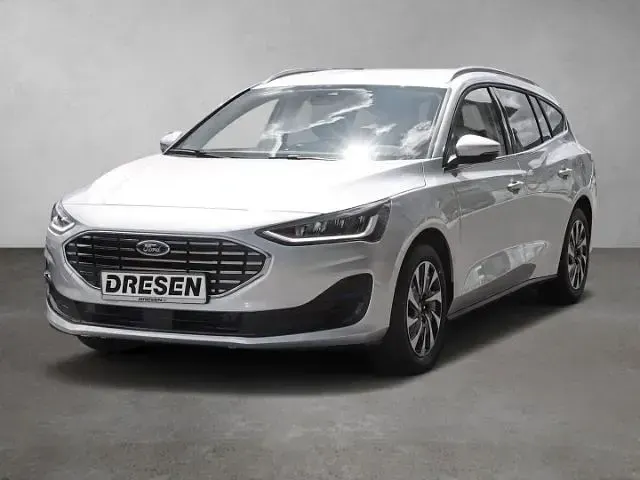 Gebraucht Ford Focus Titanium 126 PS (92 kW) 2024 Silber Kombi