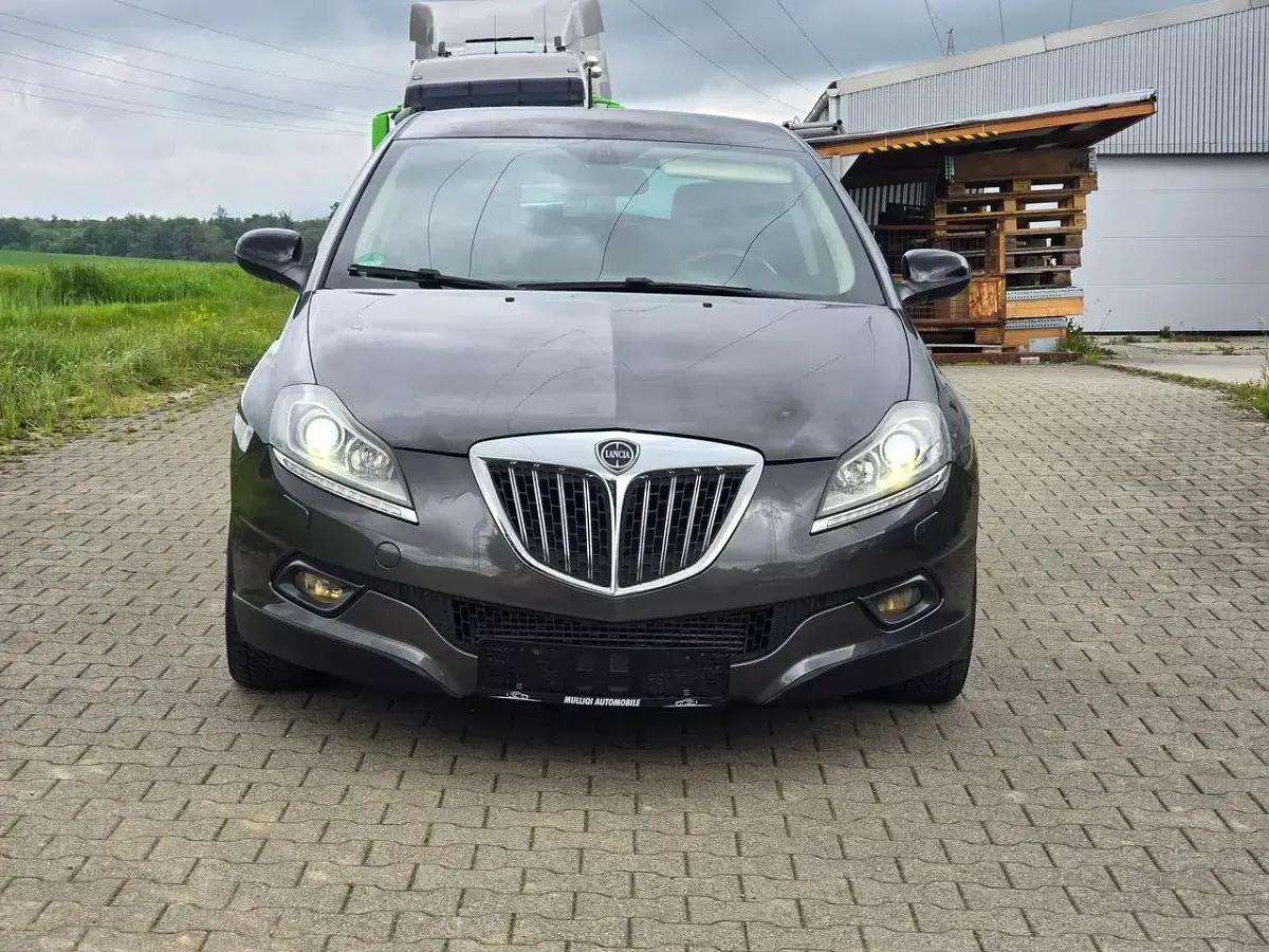 Gebraucht Lancia Delta 190 PS (139 kW) 2009 Grau Kleinwagen