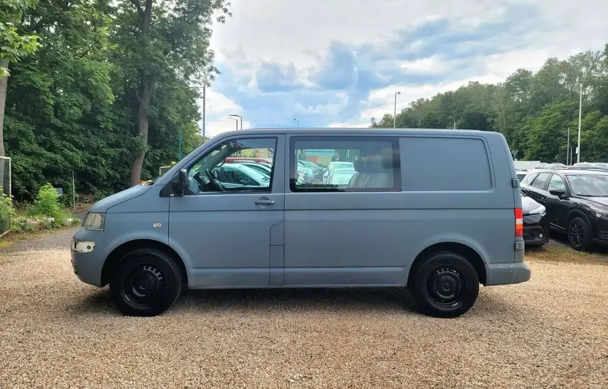 Gebraucht VW Transporter S 131 PS (96 kW) 2008 Grauweiss Van