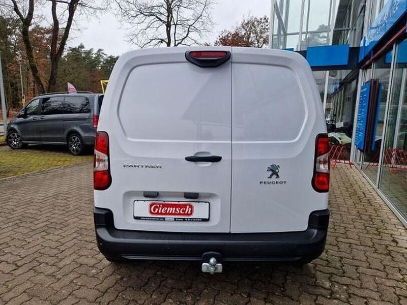 Gebraucht Peugeot Partner Premium 102 PS (75 kW) 2024 Weiß Van / Kleinbus