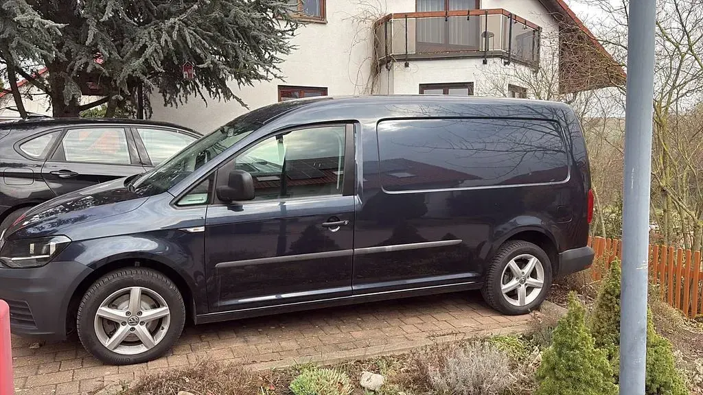 Gebraucht VW Caddy Maxi 150 PS (110 kW) 2017 Schwarz Van / Kleinbus