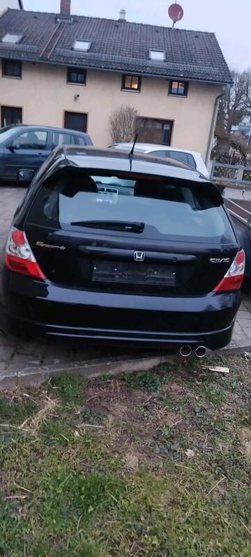 Schwarz Gebraucht 2005 Honda Civic Coupé | 900 € (Superpreis) - Bild 1/4