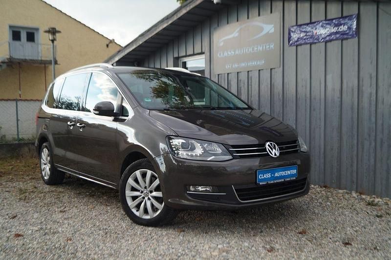 Braun Gebraucht 2013 VW Sharan Highline Van / Kleinbus | 7.300 € (Fairer Preis) - Bild 1/4