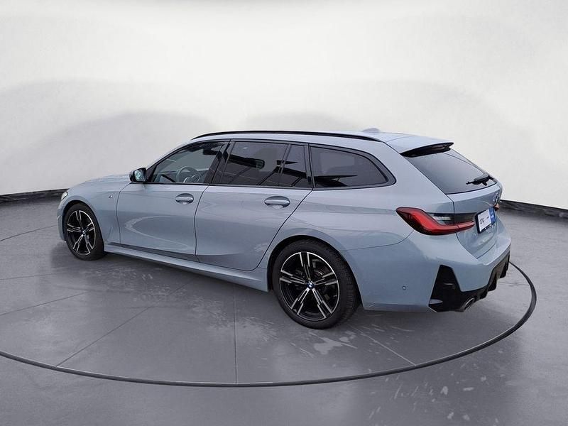 Gebraucht BMW 320 Performance 184 PS (135 kW) 2025 Grau Kombi