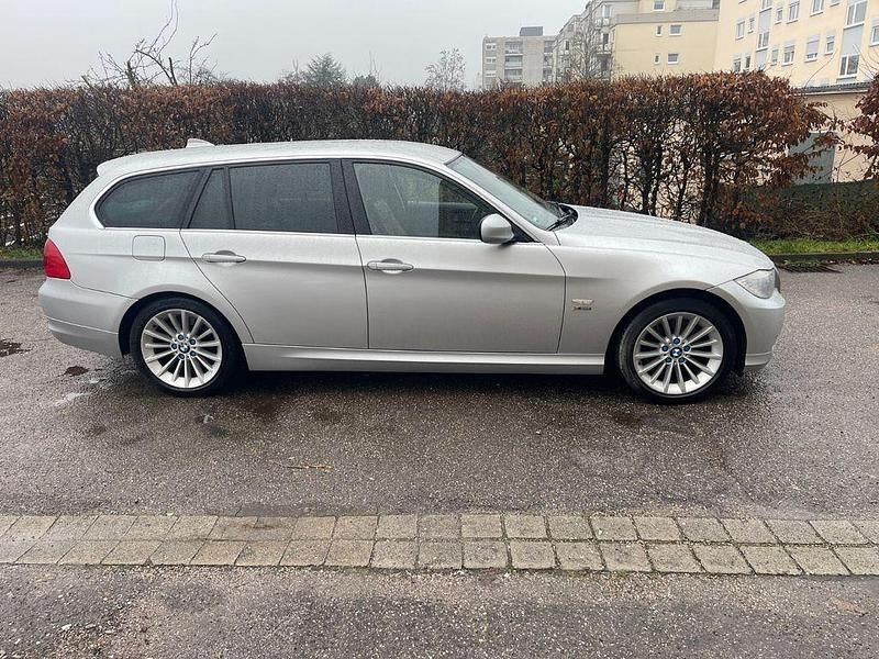 Gebraucht BMW 325 Performance 218 PS (160 kW) 2011 Silber Kombi