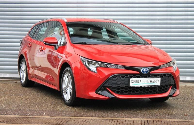 Rot Gebraucht 2020 Toyota Corolla Comfort Kombi | 16.700 € (Fairer Preis) - Bild 1/4