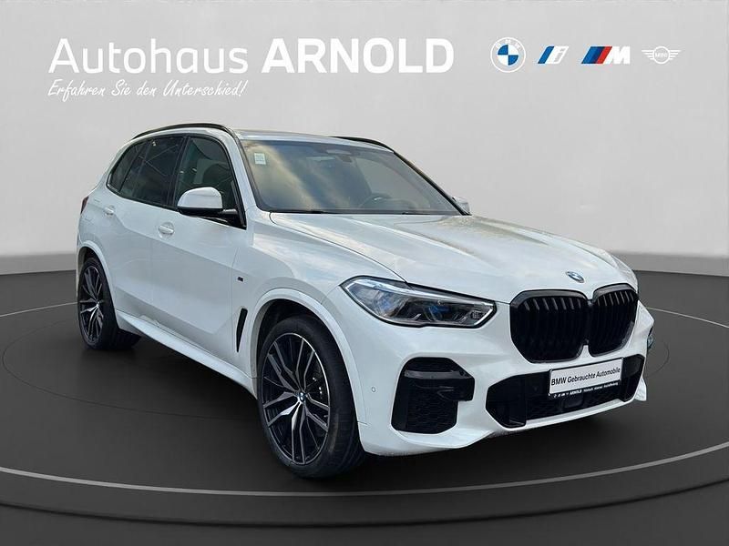 Gebraucht BMW X5 M Sport 340 PS (250 kW) 2022 Alpinweiß uni SUV