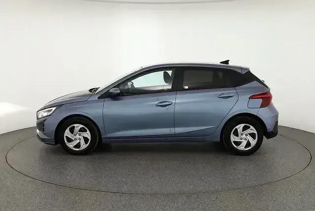 Gebraucht Hyundai i20 79 PS (58 kW) 2024 Blau Kleinwagen