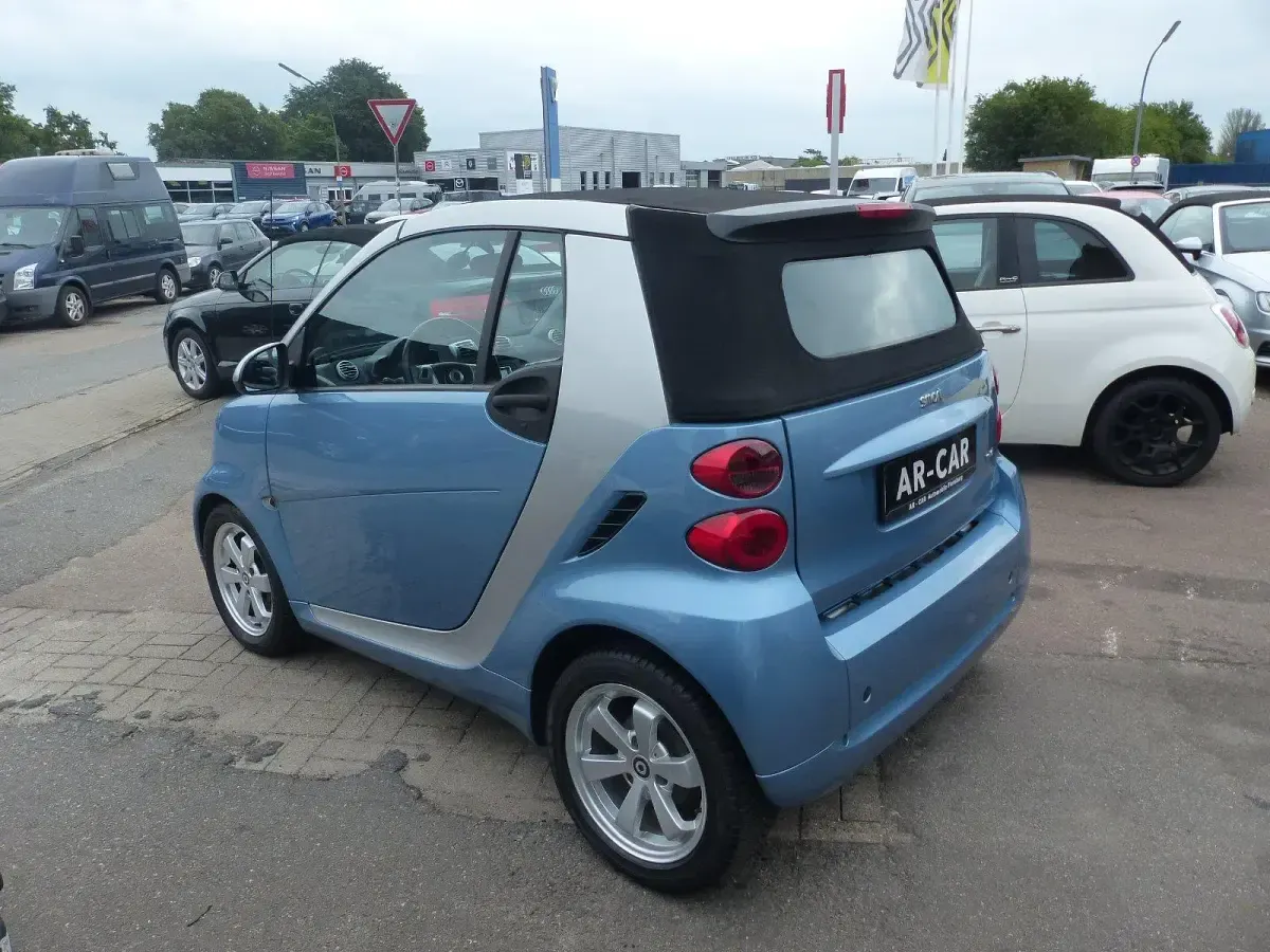 Gebraucht Smart ForTwo Cabrio 71 PS (52 kW) 2011 Blau Cabrio