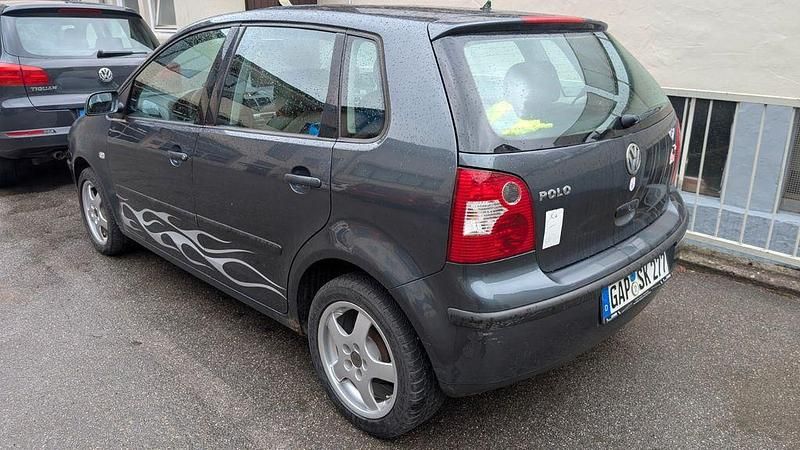 Gebraucht VW Polo Basis 64 PS (47 kW) 2003 Grau Limousine
