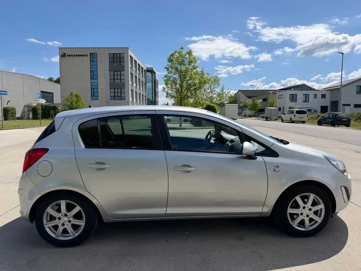 Brugt Opel Corsa 69 HK (50 kW) 2012 Sølv Hatchback
