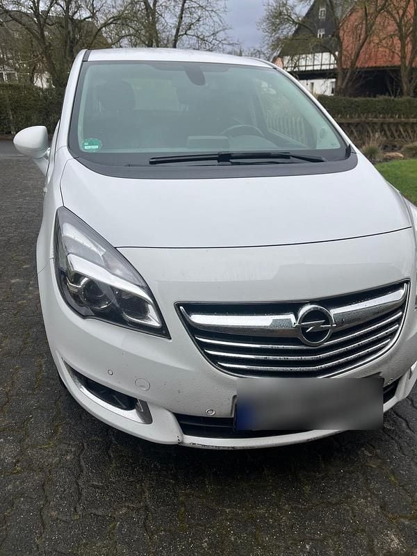 Gebraucht Opel Meriva 140 PS (102 kW) 2017 Weiß Van / Kleinbus