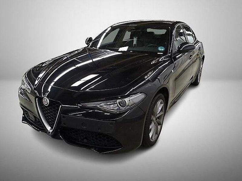Schwarz Gebraucht 2023 Alfa Romeo Giulia Ti Limousine | 26.499 € (Guter Preis) - Bild 1/3