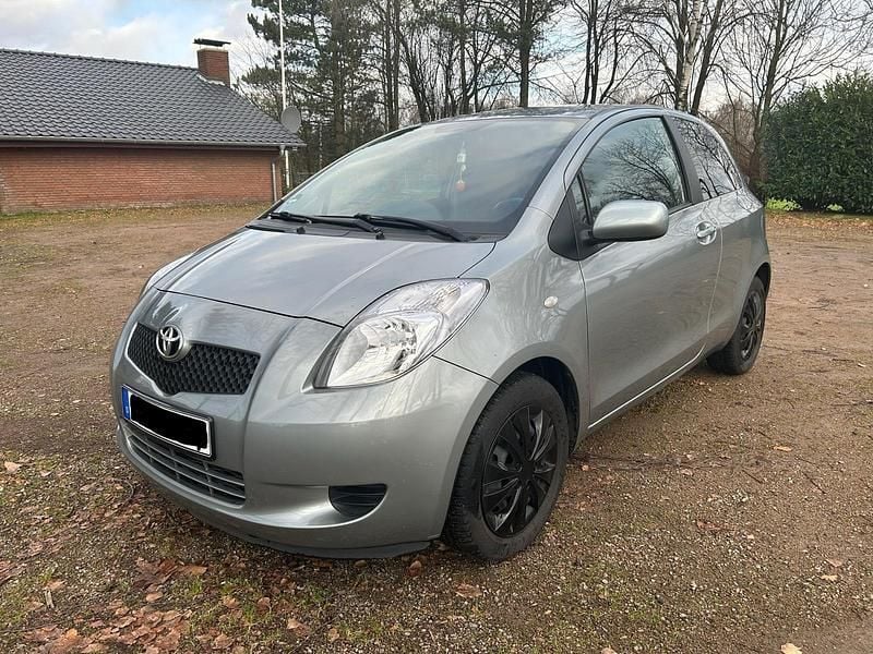Gebraucht 2007 Toyota Yaris Kleinwagen | 2.400 € (Guter Preis) - Bild 1/4