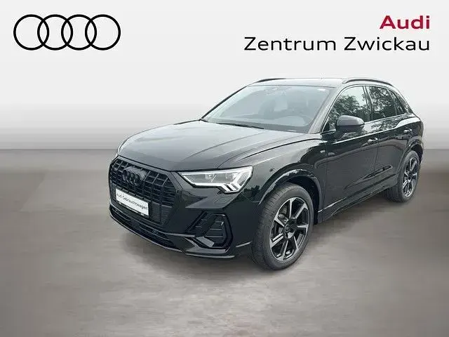 Gebraucht Audi Q3 Ambiente 193 PS (141 kW) 2025 Mythosschwarz metallic SUV