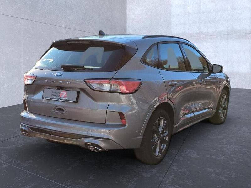 Gebraucht Ford Kuga ST-Line 150 PS (110 kW) 2023 Silber SUV